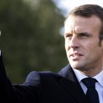 HIT NA MREŽAMA! Makron popio šamar nasred ulice (VIDEO)