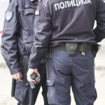 PONIŽAVAJUĆE! Srpska policija radi za Kinesku kompaniju?! Legitimišu građane koji priđu Ling-Longu (VIDEO)