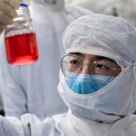 KINEZI NASTAVLJAJU DA PORIČU! Stručnjaci iz Vuhanske laboratorije negiraju da je došlo do curenja koronavirusa.