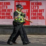 UPRKOS MASOVNOJ VAKCINACIJI otvaranje Velike Britanije se odlaže.