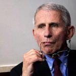 Novi detalji Faučijevih mejlova! U privatnoj prepisci tvrdi da maske nisu efikasne a nagovara ljude da nose po tri komada!