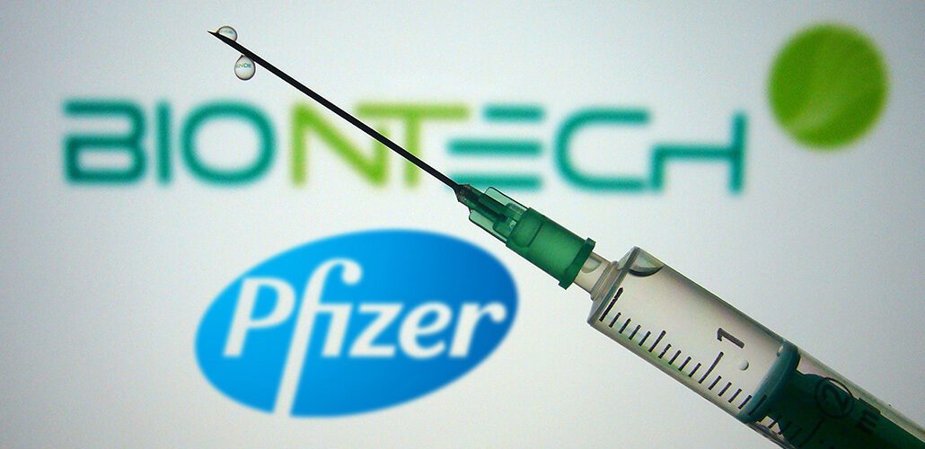 FAJZER DO JESENI PLANIRA DA SE NJIHOVA VAKCINA KORISTI ZA DECU OD 5 DO 11 GODINA! Uveliko ipituju svoje cepivo i na deci od 6 meseci.