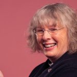 PRVI TRANSRODNI SVEŠTENIK IZ ENGLESKE CRKVE TVRDI DA JE I BOG DŽENDER-KVIR