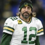 POZNATI RAGBISTA ARON RODŽERS: NAUKA KOJA SE NE MOŽE DOVESTI U PITANJE JE PROPAGANDA (VIDEO)