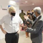 BORIS DŽONSON POZIVA NA BUSTERIZACIJU PRE NOVOGODIŠNJE ŽURKE