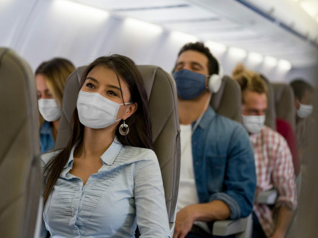 FAUČI KAŽE - MASKE ZAUVEK – U AVIONIMA