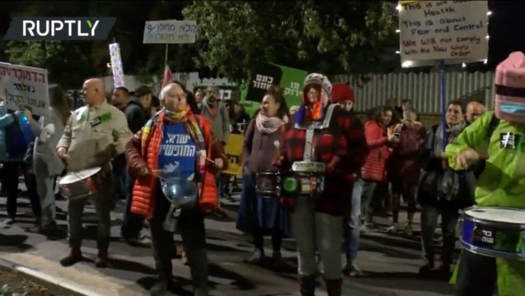 DEMONSTRANTNI U IZRAELU DOŠLI NA KUĆNI PRAG PREMIJERA NAFTALIJA BENETA