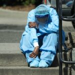 NEVAKCINISANI MEDICINARI IDU NA NEPLAĆENO ODSUSTVO A POSLE TOGA SLEDI OTKAZ