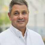 DR ANDREJ TRAMPUŽ: PETA DOZA VAKCINE KRAJEM GODINE, KRAJ KORONE OVE GODINE