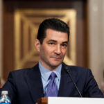 ČLAN FAJZEROVOG ODBORA PREDLAŽE KRAJ OBAVEZNIM MASKAMA KAO I KRAJ VAKCINAMA