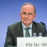 UDRUŽENJE LEKARA NEMAČKE: MOGUĆE JE DA PANDEMIJA OSLABI I POSTANE ENDEMSKA