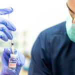 MEDICINSKA SESTRA UZBUNJIVAČ: KLINIKA DECI DAVALA NEADEKVATNU MEŠAVINU KOVID VAKCINA