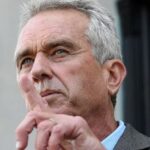 NOVOGODIŠNJA PORUKA ROBERTA F. KENEDIJA JR.: NIKO NIKAD NIJE USPEO DA IZAĐE IZ TOTALITARIZMA