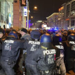 ŠVABAMA PREKIPELO! NA PROTESTIMA U NEMAČKOJ NOVI SUKOBI, NA METI GRAĐANA MEJNSTRIM NOVINARI