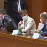 KRIZNI ŠTAB ZASEDA SUTRA! PO SVAKU CENU ŽELE DA UVEDU KOVID PROPUSNICE 24h