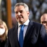 U AUSTRIJI OD FEBRUARA OBAVEZNA VAKCINACIJA ZA SVE! AKO SOJ BUDE SLABIJI OVA ODLUKA MOŽE DA SE UKINE