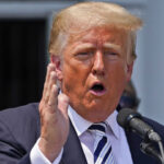 TRAMP U NAJNOVIJEM GOSTOVANJU: OBAVEZNA VAKCINACIJA ŠTETI ZEMLJI, PANDEMIJA ĆE SE POSTEPENO GASITI