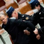 ČOVEK PREKINUO PAPU: MASKE NISU OD CRKVE BOŽJE