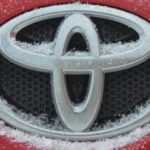 Tojota smanjuje proizvodnju vozila za još pola miliona zbog nedostatka čipova i kovida