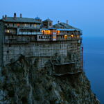 Obistinjuje se jezivo proročanstvo sa Svete Gore?! Monasi predvideli rat i pobednika