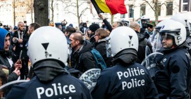 Policija blokira KONVOJ SLOBODE u Evropi