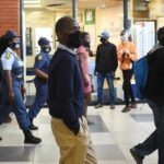 JUŽNA AFRIKA UKIDA IZOLACIJU ZA ASIMPTOMATSKE OSOBE SA KOVIDOM