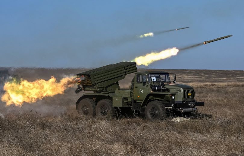  Napeto u Donbasu: Ukrajinska vojska je rasporedila višecevne bacače raketa