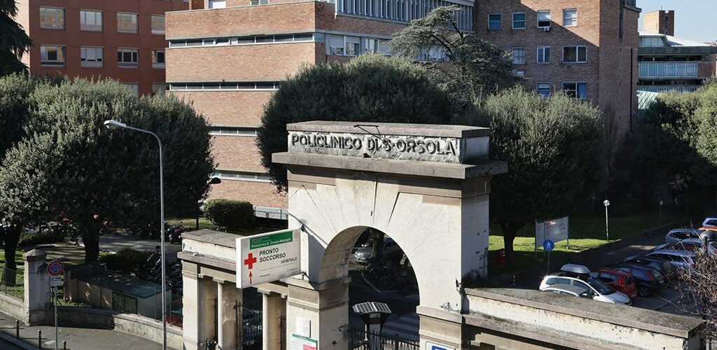 DRAMA U ITALIJI: Vlasti insistiraju da dete koje hitno mora na operaciju primi krv vakcinisanih. Roditelji odbijaju