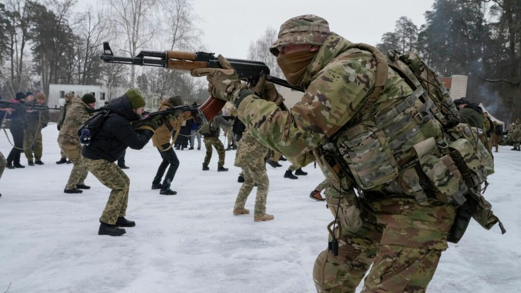 Amerika pozvala svoje građane da hitno napuste Ukrajinu- Britanci provociraju Moskvu