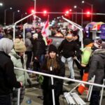 Kanadske kamiondžije odbile naređenja da se sklone! Trudo poslao vojsku i policiju (VIDEO)