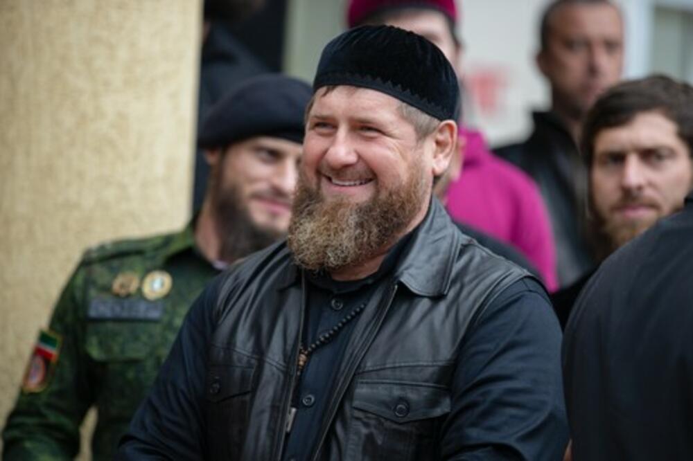  Kadirov recitovao pesmu Ukrajincima: Sačekajte me u Kijevu