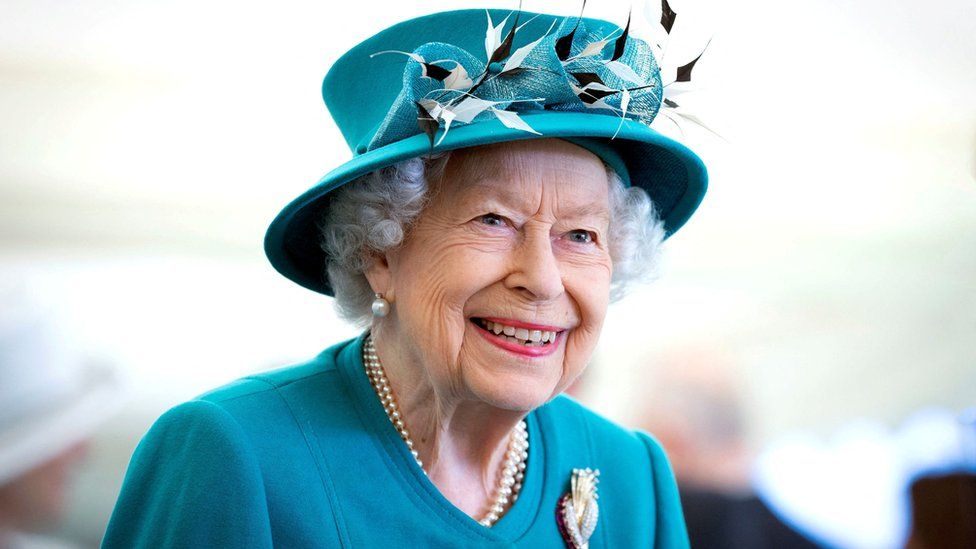  Kraljica Elizabeta II se neće pojaviti na novom okupljanju! Od kad je “nestala” mediji koriste samo jednu njenu fotografiju