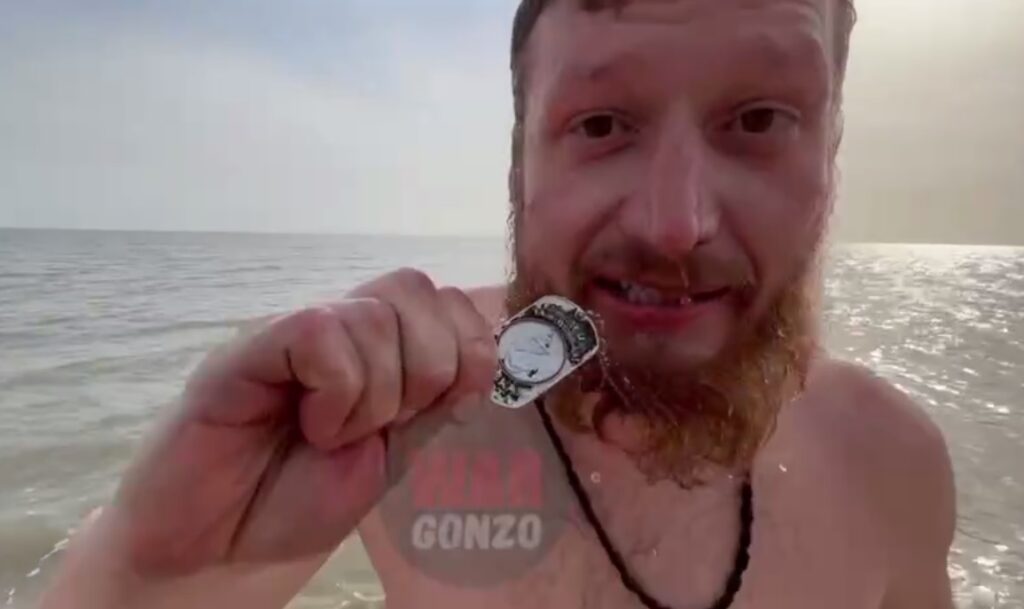 HIT: Rusi otvorili kupališnu sezonu na Mariupoljskoj plaži! Simeon Pegov: Oslobodili smo Mariupolj od neonacista (VIDEO)