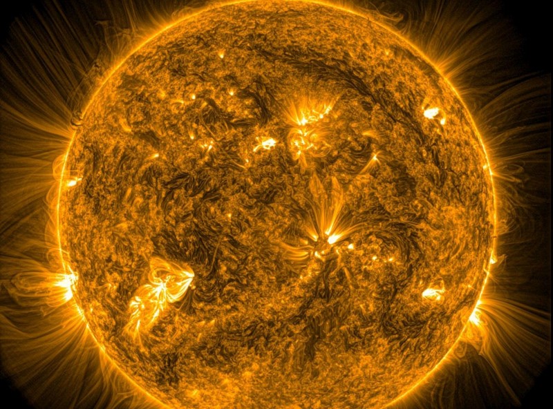  Nova vrsta visokofrekventnog akustičnog talasa koji se širi na Suncu prkosi zakonima fizike