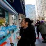 KINEZI NE ODUSTAJU od histerije: Zaključali nekoliko gradova zbog COVID-a