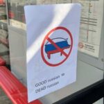 Zabrinjavajući plakati u Engleskoj: Samo mrtav Rus je dobar Rus