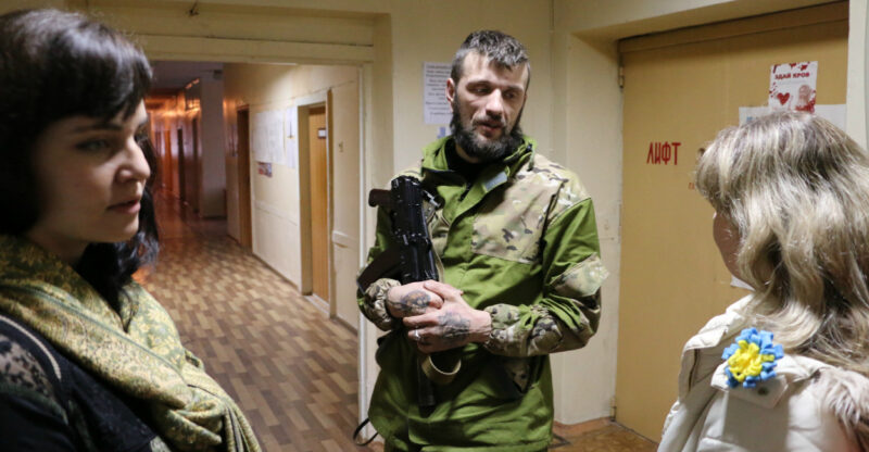  Roditelji u panici! Ukrajinski nacionalisti zauzeli u bolnici dečje odeljenje