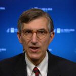 Šef FDA: Peta doza vakcine će možda biti potrebna već na jesen