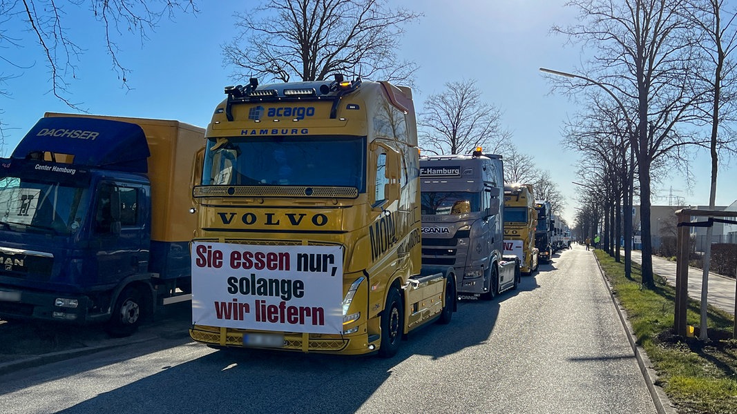  MEDIJI ĆUTE a u Nemačkoj se danas kao i juče održao veliki protest kamiondžija (VIDEO)