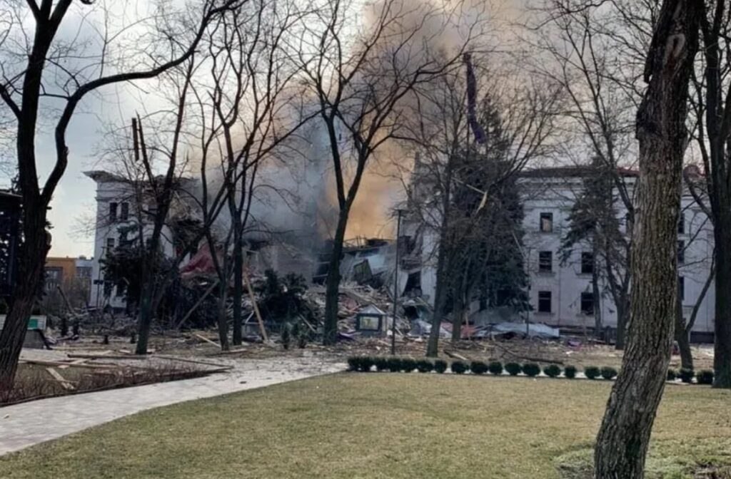 Otkriveno: Rusija nije pogodila pozorište u Mariupolju, Kijev podmeće zločin