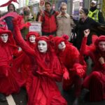 Radikalni ekolozi u Velikoj Britaniji planiraju da blokiraju rafinerije nafte sledećeg meseca