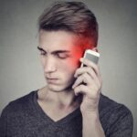 STUDIJA: Zračenje mobilnih telefona izaziva nagli porast u slučajevima ALCHAJMEROVE BOLESTI (VIDEO)