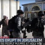 Izraelska policija upala u Al-Aksu, Palestinci brane džamiju