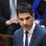 Australijski Senator SRPSKOG POREKLA u sred parlamenta otkrio istinu o Klausu Švabu i Svetskom Ekonomskom Forumu (VIDEO)