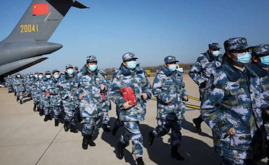  Nikad brutalniji! Kinezi kao odgovor na novo izbijanje kovida u Šangaju šalju vojsku