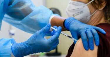 Nemačka na korak od uvođenja obavezne vakcinacije za starije od 60 godina- na dva koraka od uvođenja za starije od 18