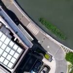 Stanovnik Šangaja izbegava karantin tako što dronom peca ribu?(VIDEO)