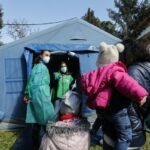 Italijani će ukrajinskim izbeglicama dati poslove koje Italijani neće da rade ALI ĆE IH PRVO SVE VAKCINISATI