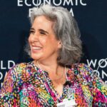 Direktorka OXFAMA u Davosu: COVID je bio jedan od najprofitabilnijih PROIZVODA ikada (VIDEO)