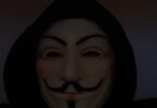 Anonimusi prete Srbiji? Osoba sa maskom preti na Tviteru: Srbija je naša sledeća meta